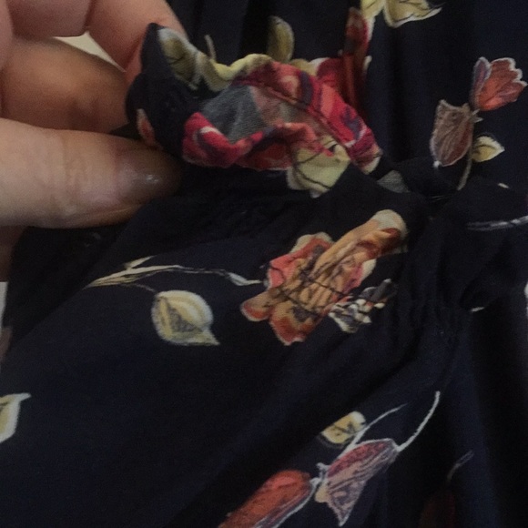 Dress - Lauren Conrad - Picture 3 of 8